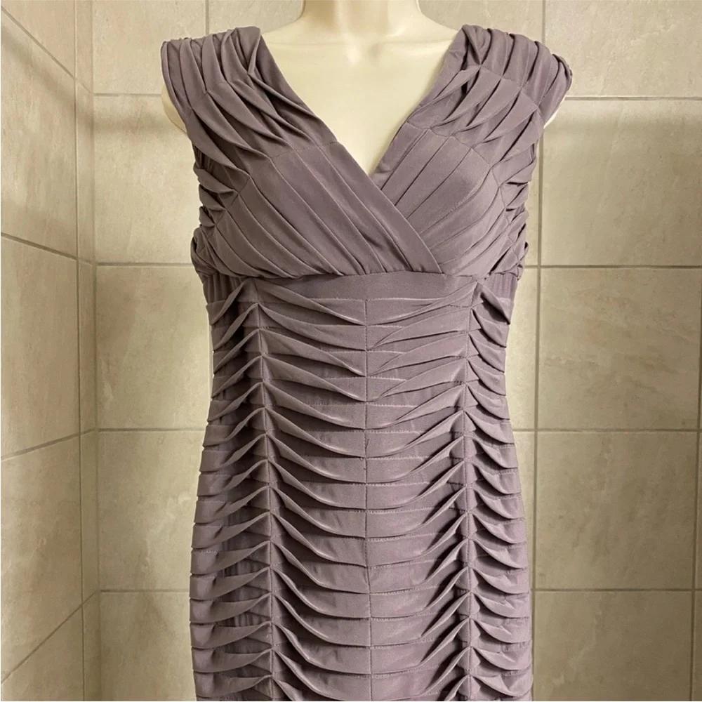 WORN ONCE / LIKE NEW Adrianna Papell cocktail dress, size 8 - Picture 1 of 6